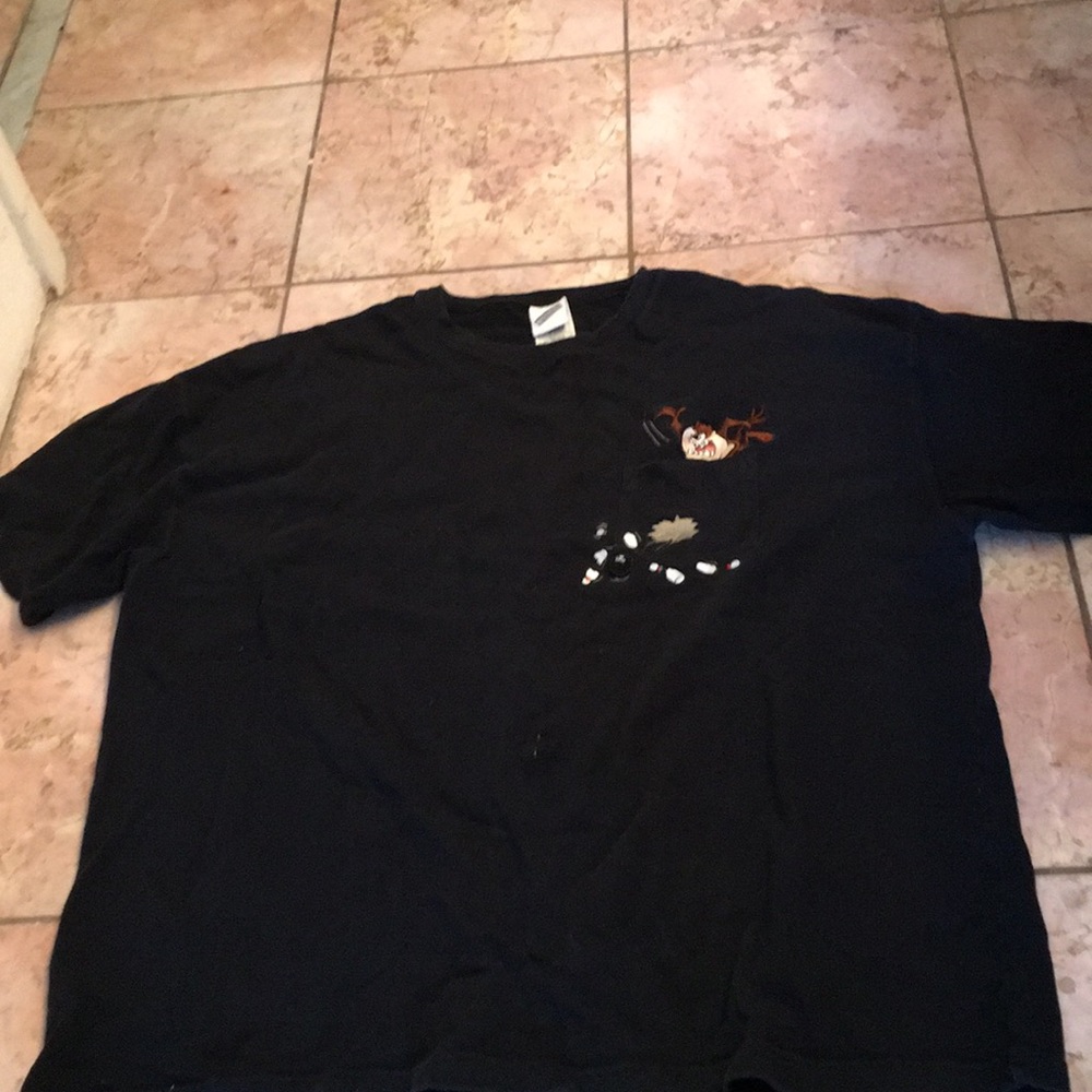 TASMANIAN DEVIL ONE POCKET SHIRT